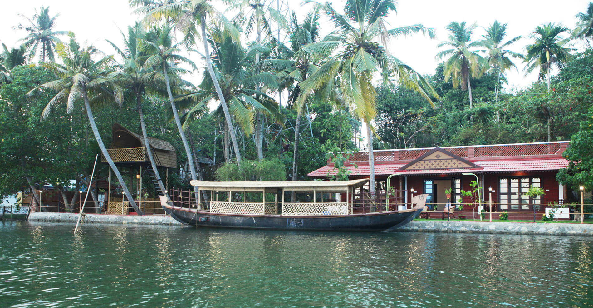 Backwater homestay kollam - Garden View